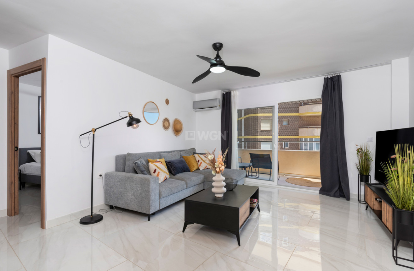 Odsprzedaż - Mieszkanie w bloku - La Zenia - Costa Blanca