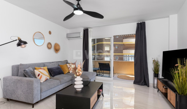 Odsprzedaż - Mieszkanie w bloku - La Zenia - Costa Blanca