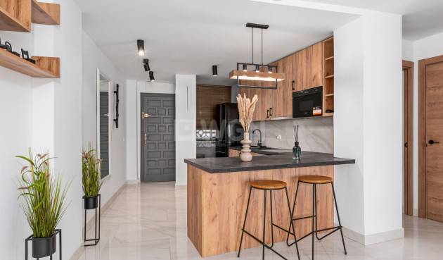 Odsprzedaż - Mieszkanie w bloku - La Zenia - Costa Blanca