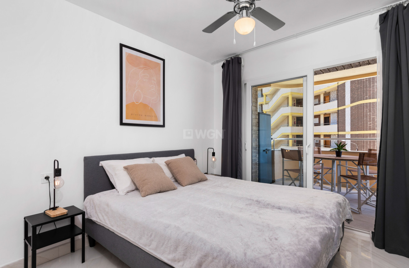 Odsprzedaż - Mieszkanie w bloku - La Zenia - Costa Blanca