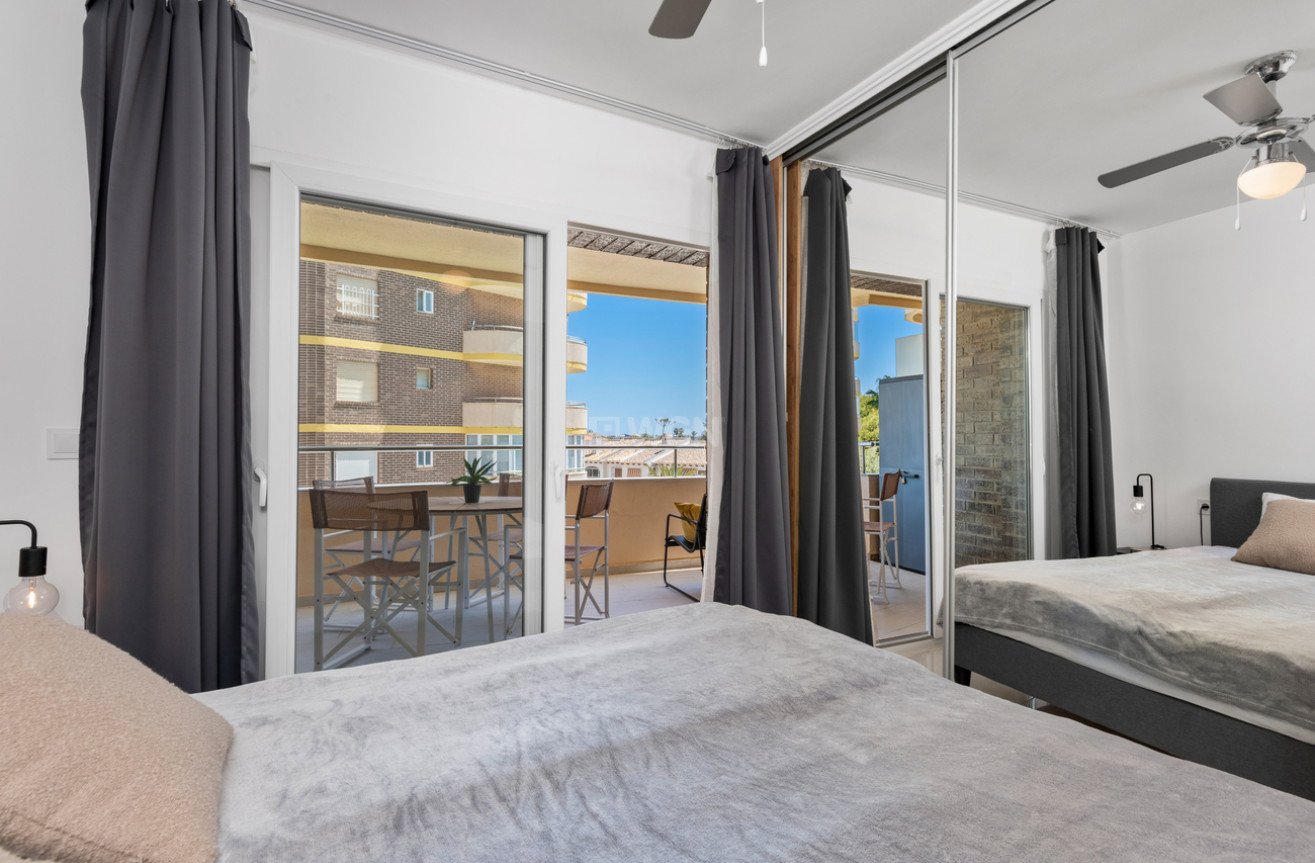 Odsprzedaż - Mieszkanie w bloku - La Zenia - Costa Blanca