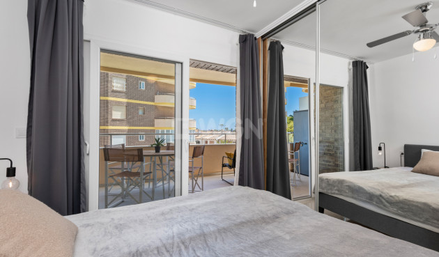 Odsprzedaż - Mieszkanie w bloku - La Zenia - Costa Blanca