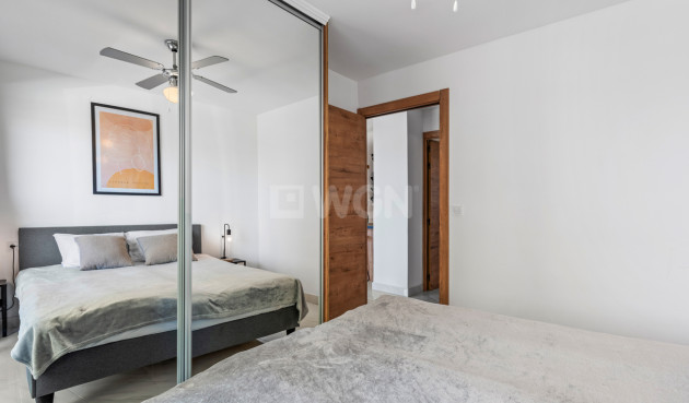 Odsprzedaż - Mieszkanie w bloku - La Zenia - Costa Blanca