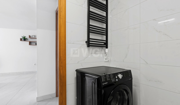 Odsprzedaż - Mieszkanie w bloku - La Zenia - Costa Blanca