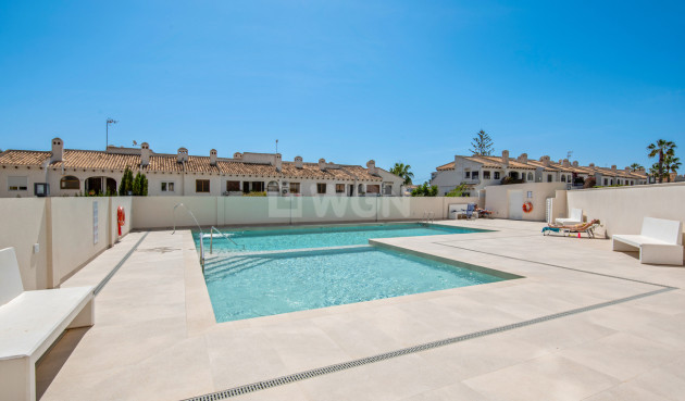 Odsprzedaż - Mieszkanie w bloku - La Zenia - Costa Blanca