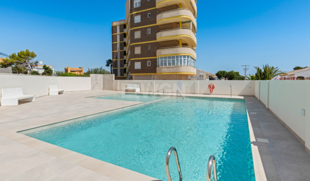 Odsprzedaż - Mieszkanie w bloku - La Zenia - Costa Blanca