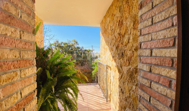 Odsprzedaż - Villa - Orihuela Costa - La Florida