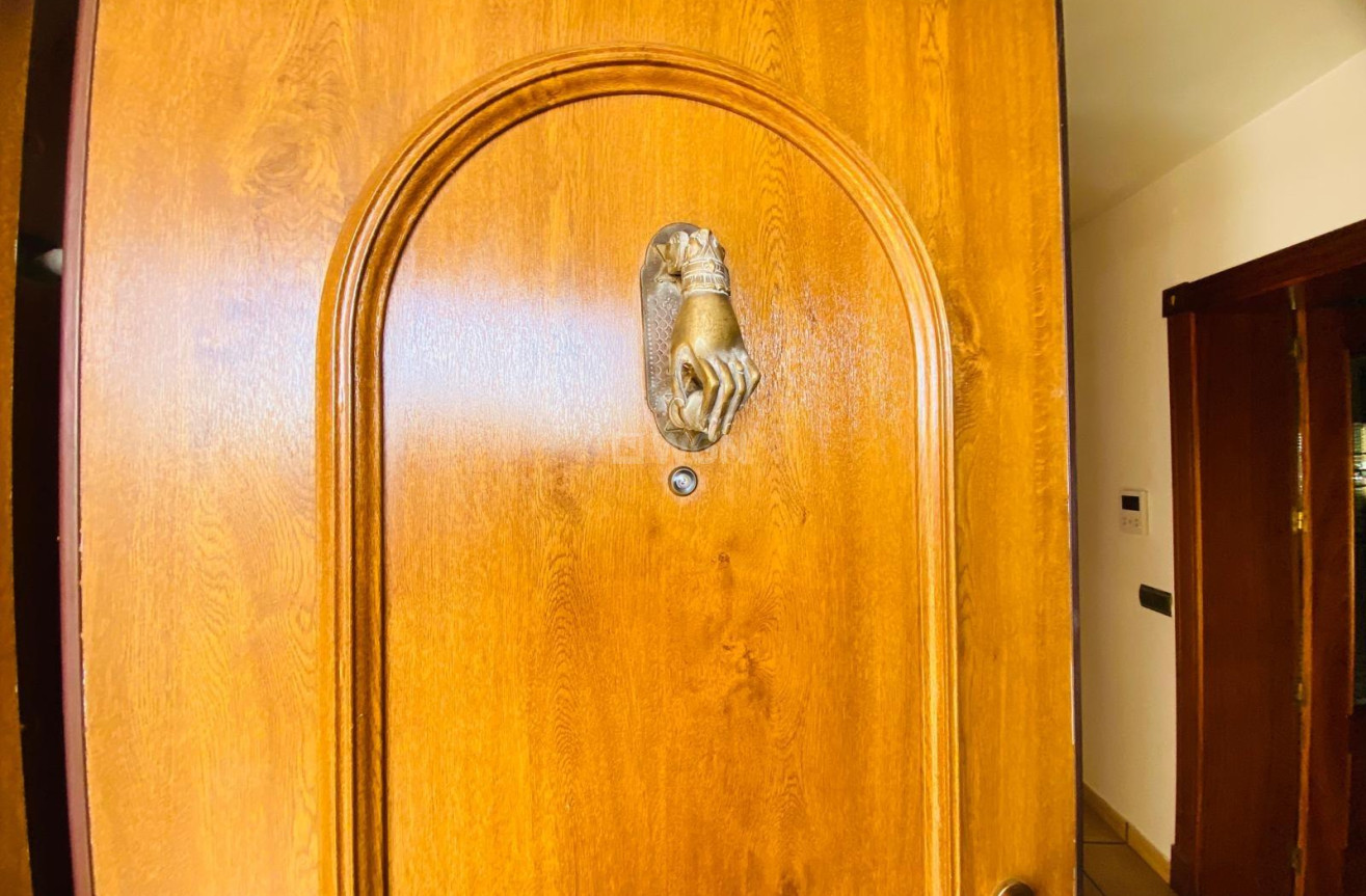 Odsprzedaż - Villa - Orihuela Costa - La Florida