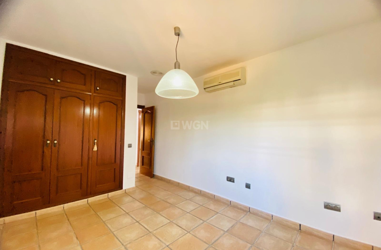 Odsprzedaż - Villa - Orihuela Costa - La Florida