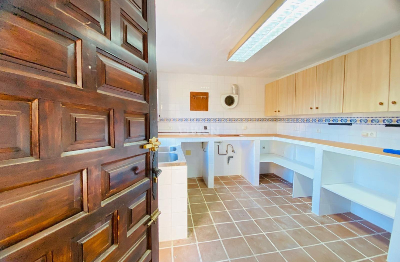 Odsprzedaż - Villa - Orihuela Costa - La Florida