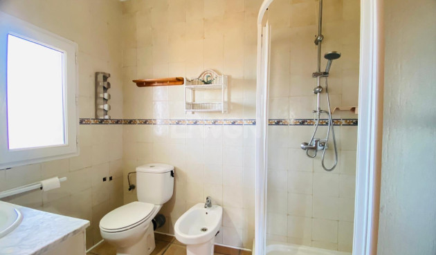 Odsprzedaż - Villa - Orihuela Costa - La Florida