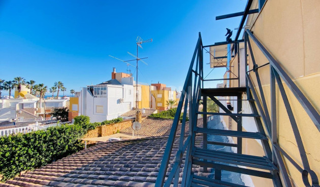 Odsprzedaż - Villa - Orihuela Costa - La Florida