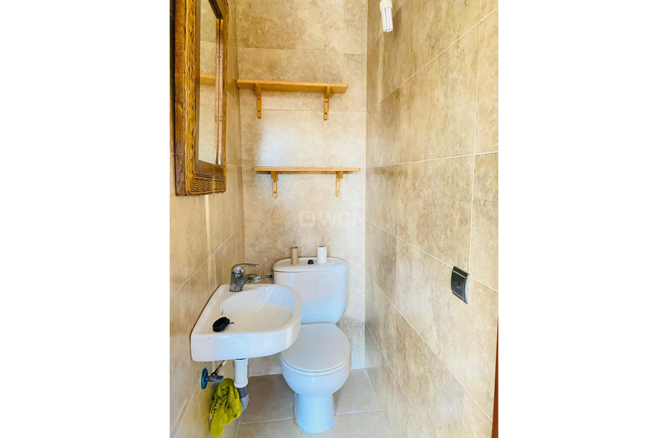 Odsprzedaż - Villa - Orihuela Costa - La Florida