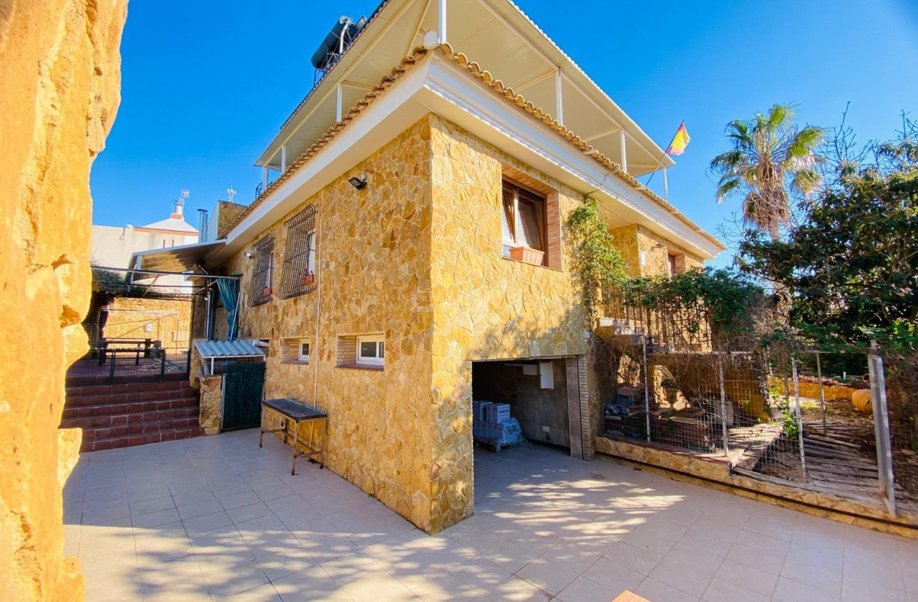 Odsprzedaż - Villa - Orihuela Costa - La Florida