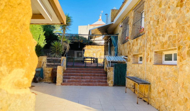 Odsprzedaż - Villa - Orihuela Costa - La Florida