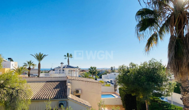 Odsprzedaż - Villa - Orihuela Costa - La Florida