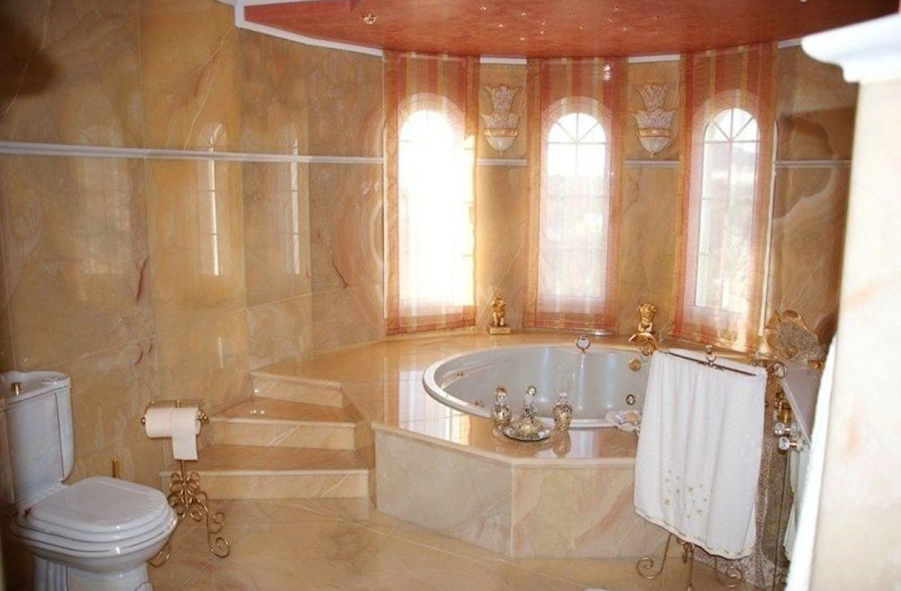 Wiederverkauf - Villa - La Nucía - Costa Blanca