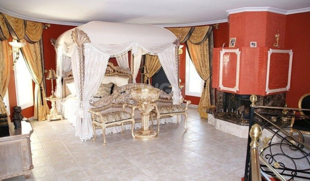 Wiederverkauf - Villa - La Nucía - Costa Blanca