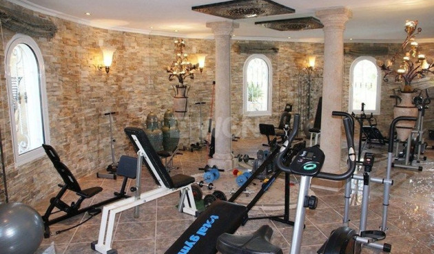 Wiederverkauf - Villa - La Nucía - Costa Blanca