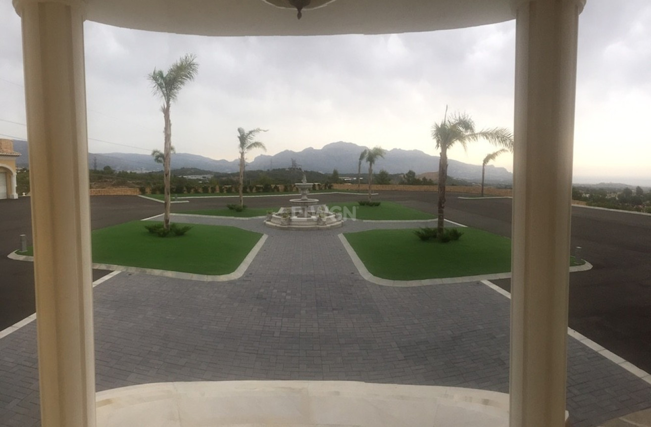 Wiederverkauf - Villa - La Nucía - Costa Blanca