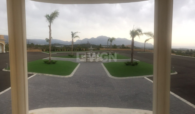 Wiederverkauf - Villa - La Nucía - Costa Blanca