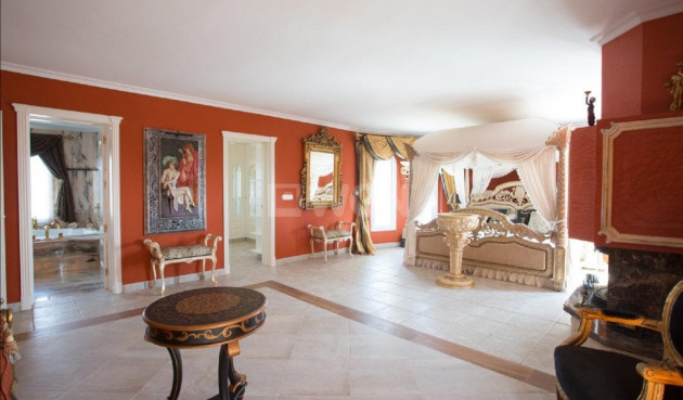 Wiederverkauf - Villa - La Nucía - Costa Blanca