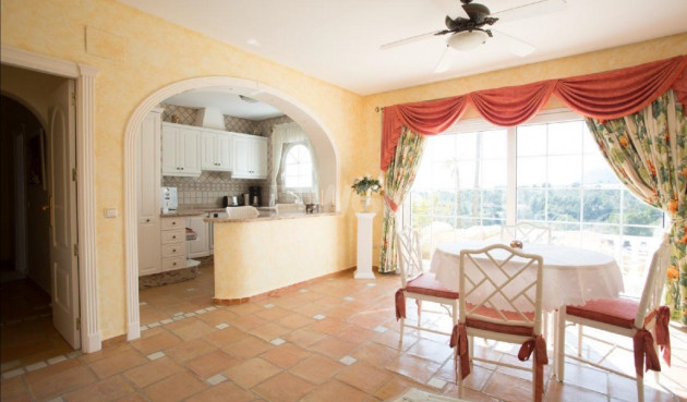 Wiederverkauf - Villa - La Nucía - Costa Blanca