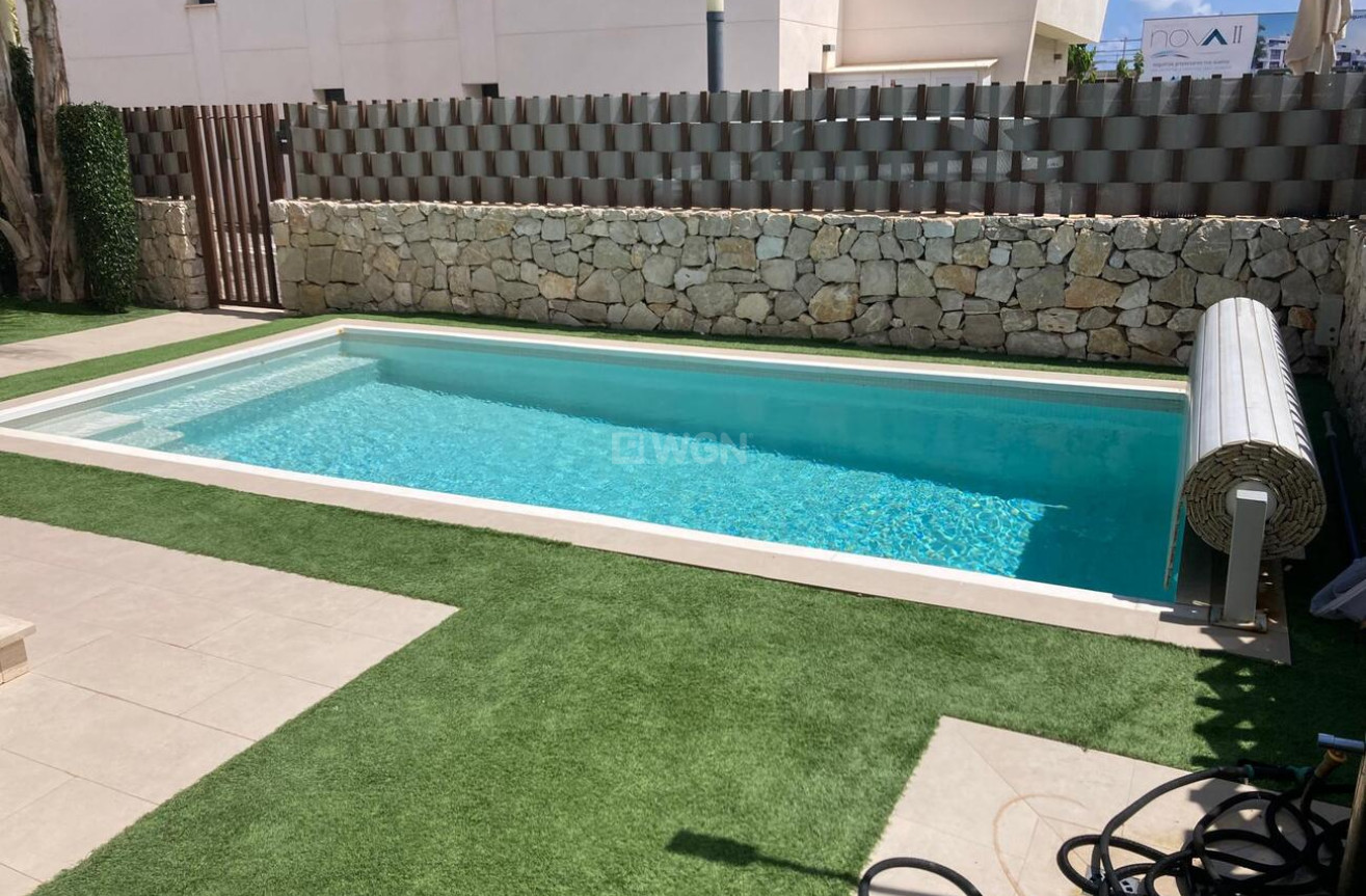 Odsprzedaż - Villa - Pilar de la Horadada - Costa Blanca