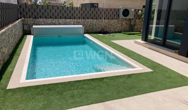 Odsprzedaż - Villa - Pilar de la Horadada - Costa Blanca