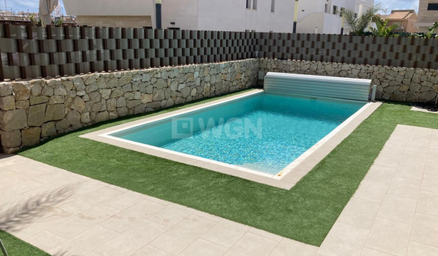 Odsprzedaż - Villa - Pilar de la Horadada - Costa Blanca