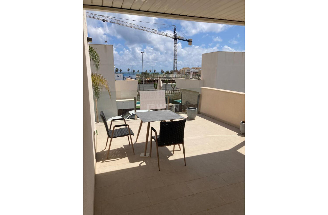 Odsprzedaż - Villa - Pilar de la Horadada - Costa Blanca