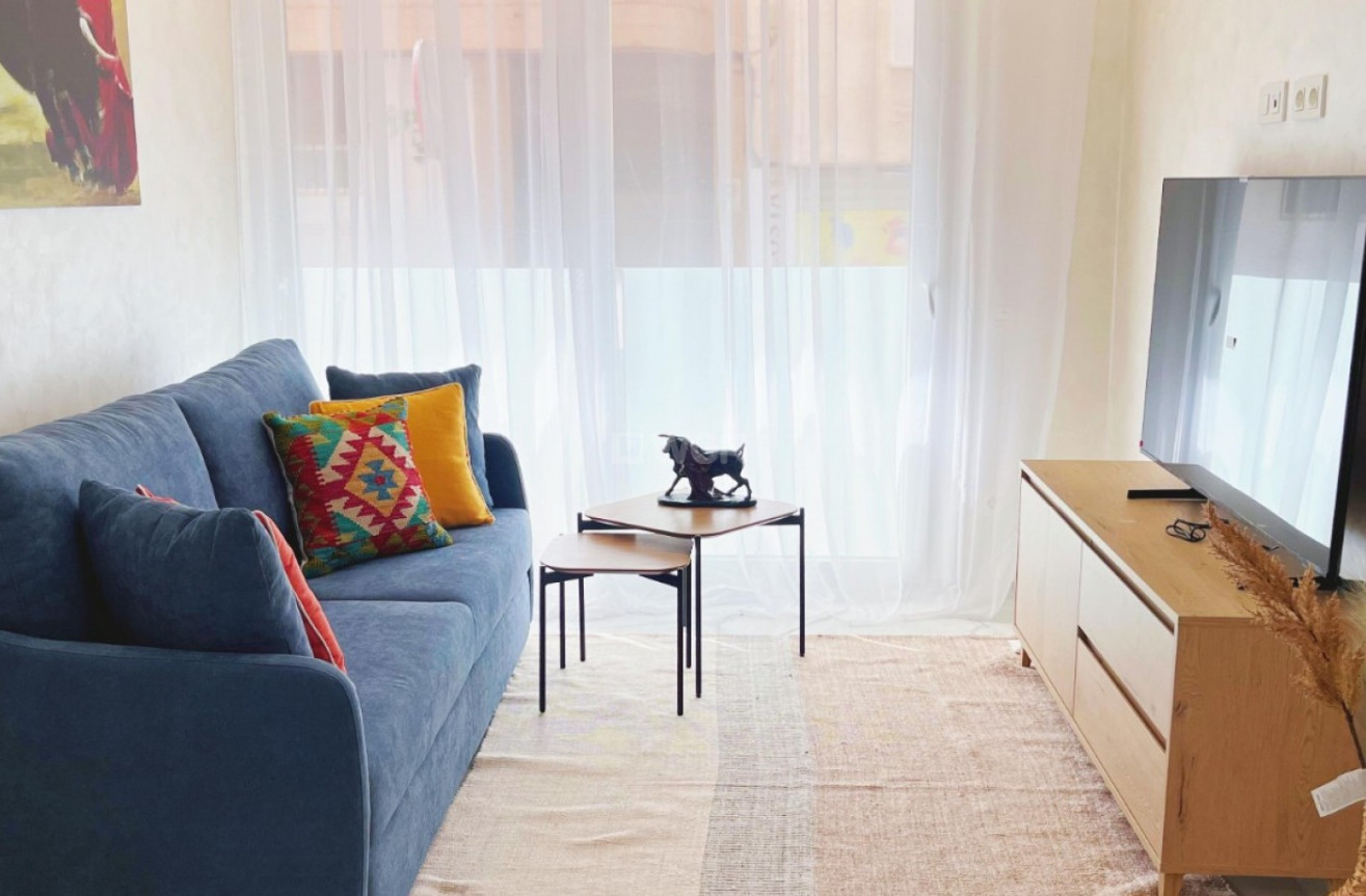 Odsprzedaż - Mieszkanie w bloku - Torrevieja - Costa Blanca