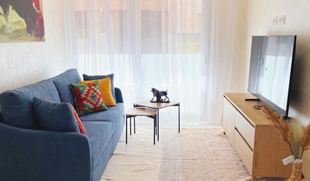 Odsprzedaż - Mieszkanie w bloku - Torrevieja - Costa Blanca