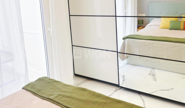 Odsprzedaż - Mieszkanie w bloku - Torrevieja - Costa Blanca