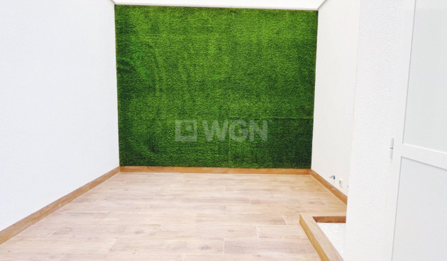 Odsprzedaż - Mieszkanie w bloku - Torrevieja - Costa Blanca