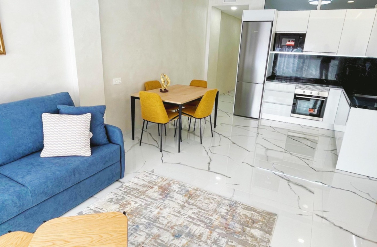 Resale - Apartment / flat - Torrevieja - Costa Blanca
