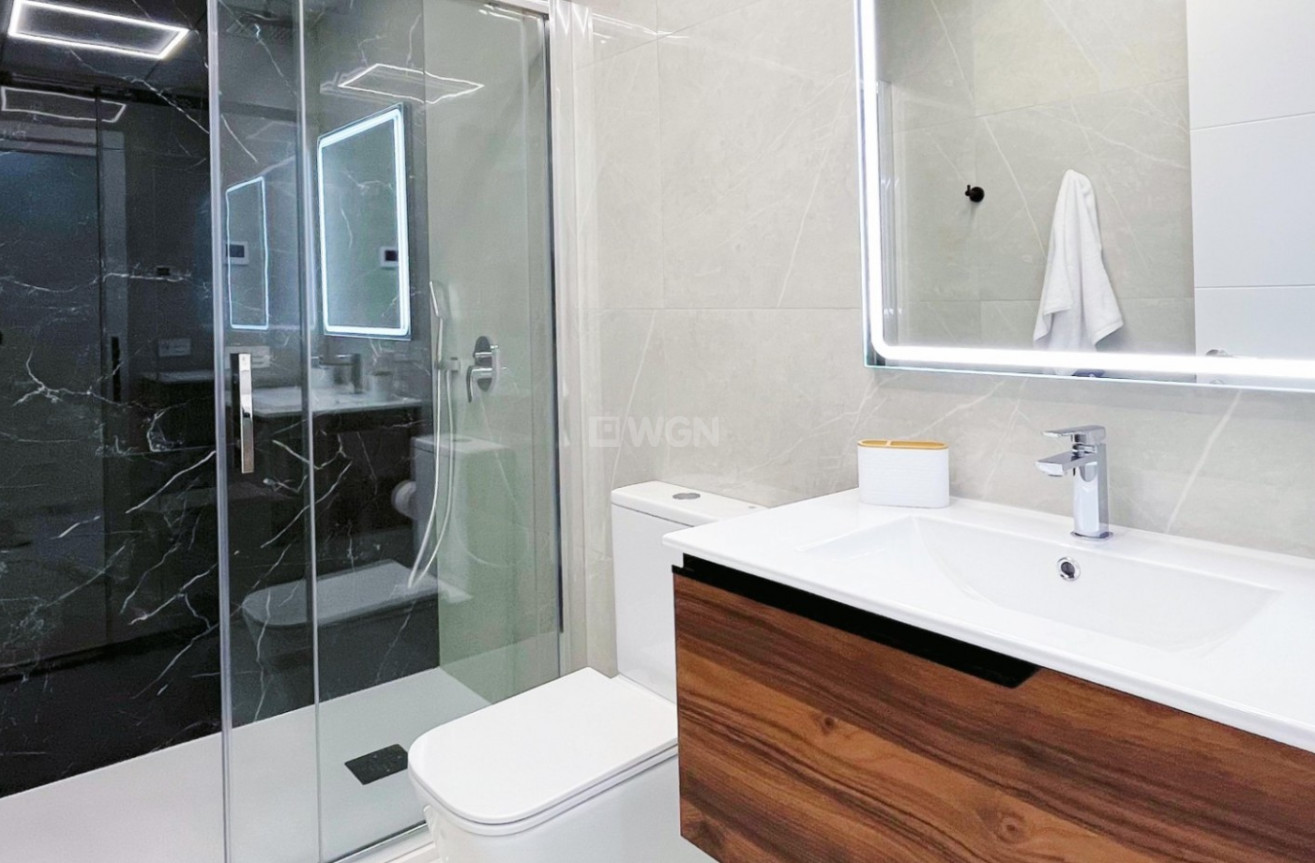 Resale - Apartment / flat - Torrevieja - Costa Blanca