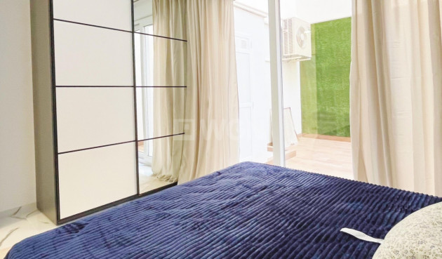 Resale - Apartment / flat - Torrevieja - Costa Blanca