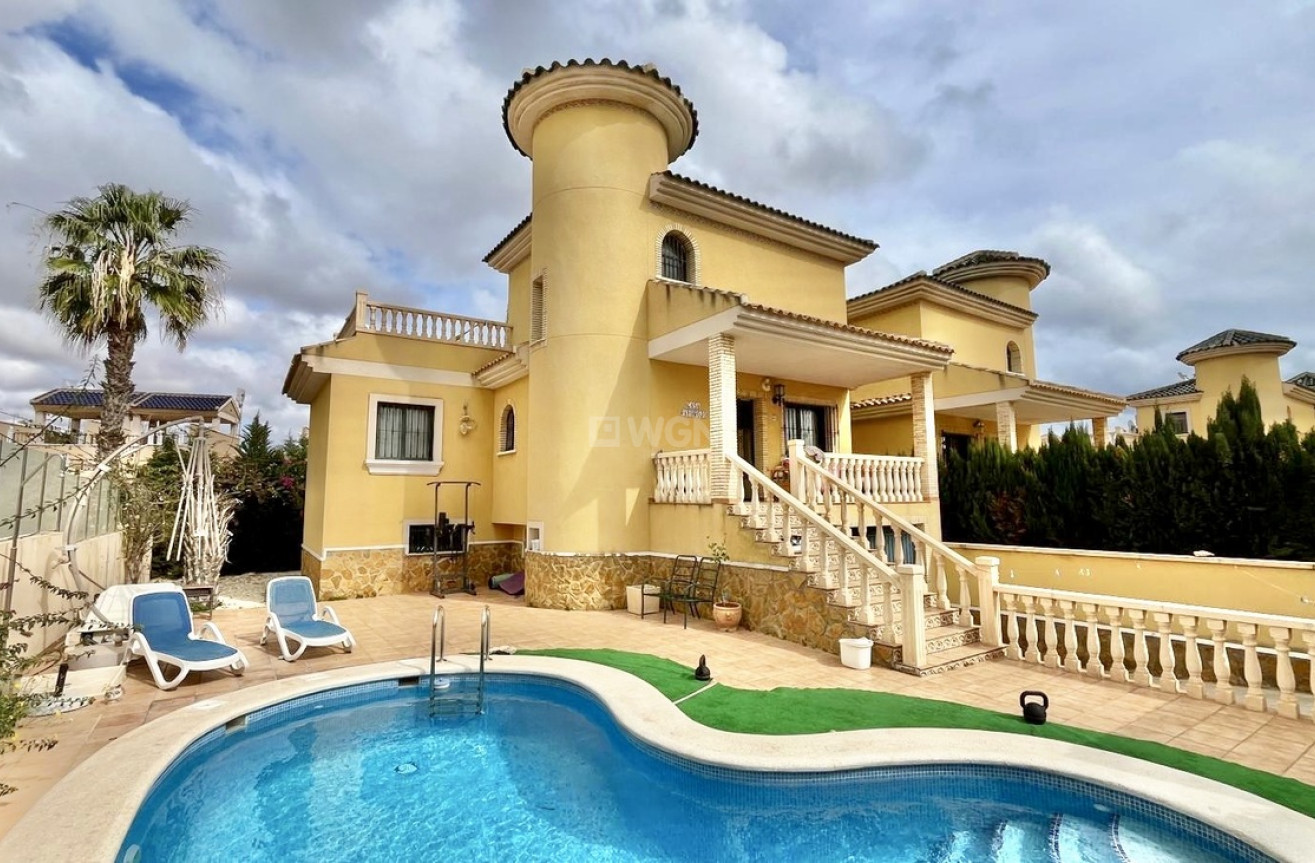 Wiederverkauf - Villa - Villamartin