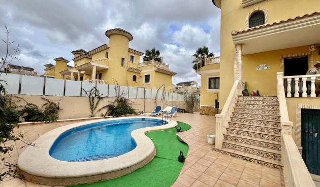 Wiederverkauf - Villa - Villamartin