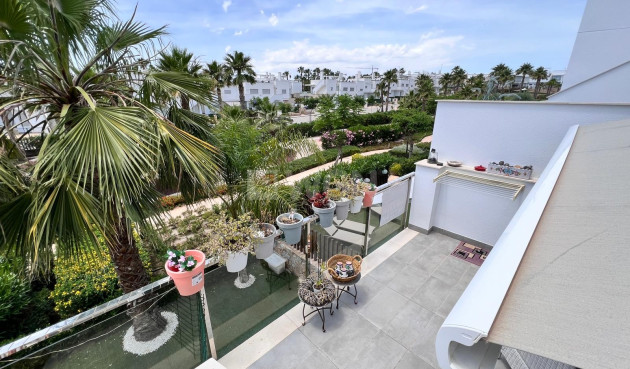 Odsprzedaż - Mieszkanie w bloku - Vistabella Golf Entre Naranjos - Inland