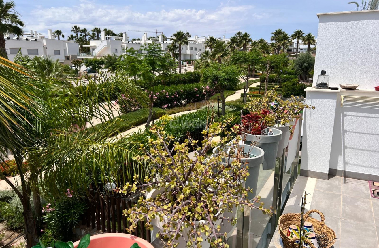 Odsprzedaż - Mieszkanie w bloku - Vistabella Golf Entre Naranjos - Inland