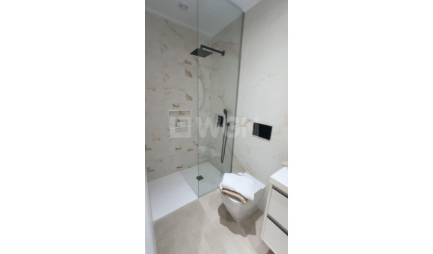 Resale - Apartment / flat - Guardamar del Segura - El Raso