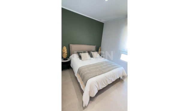 Resale - Apartment / flat - Guardamar del Segura - El Raso