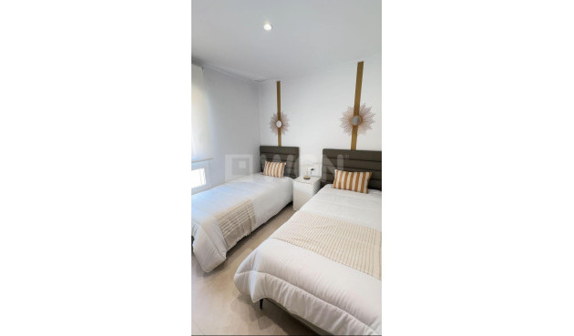 Resale - Apartment / flat - Guardamar del Segura - El Raso