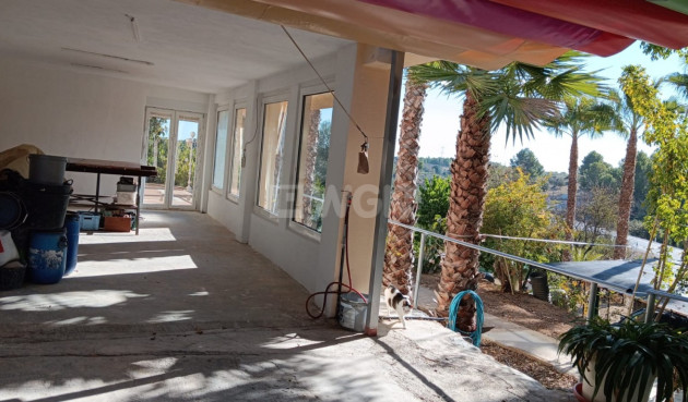 Resale - Villa - Cautivador - Inland