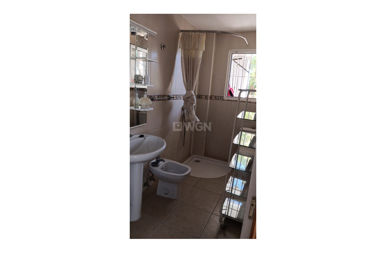 Resale - Villa - Cautivador - Inland