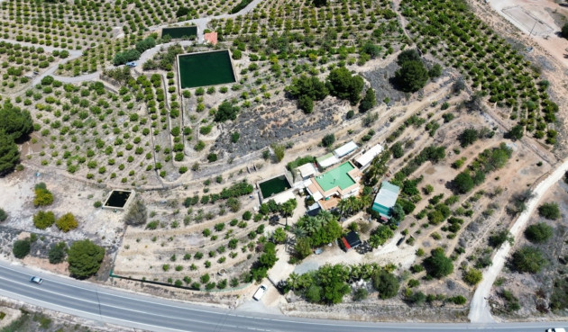 Resale - Villa - Cautivador - Inland