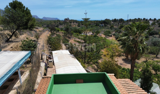 Resale - Villa - Cautivador - Inland