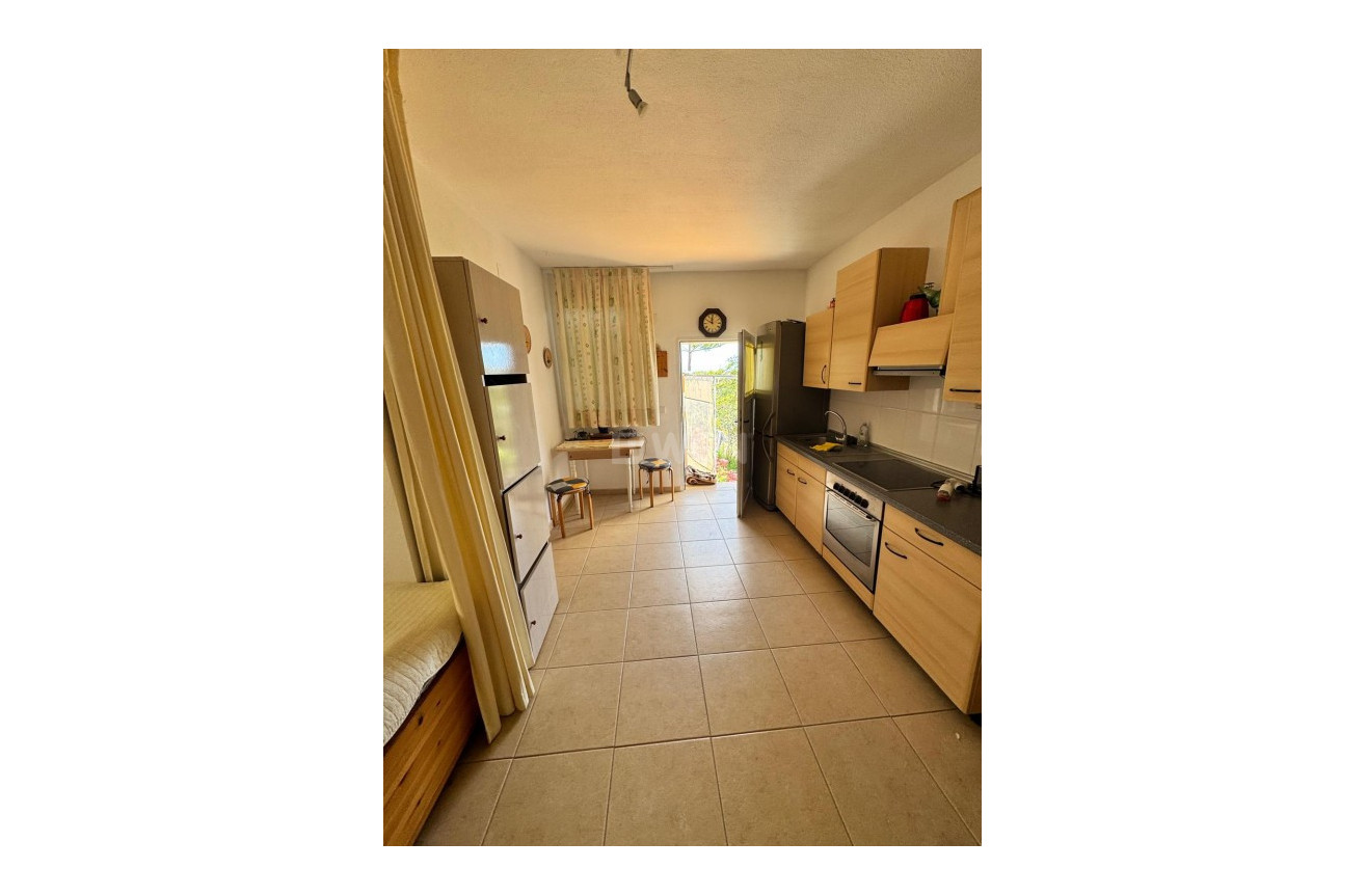 Resale - Villa - Cautivador - Inland